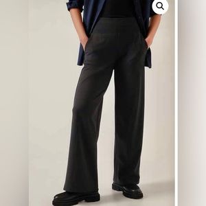 NWOT- -Athleta Black Venice Wide Leg Pant, Small